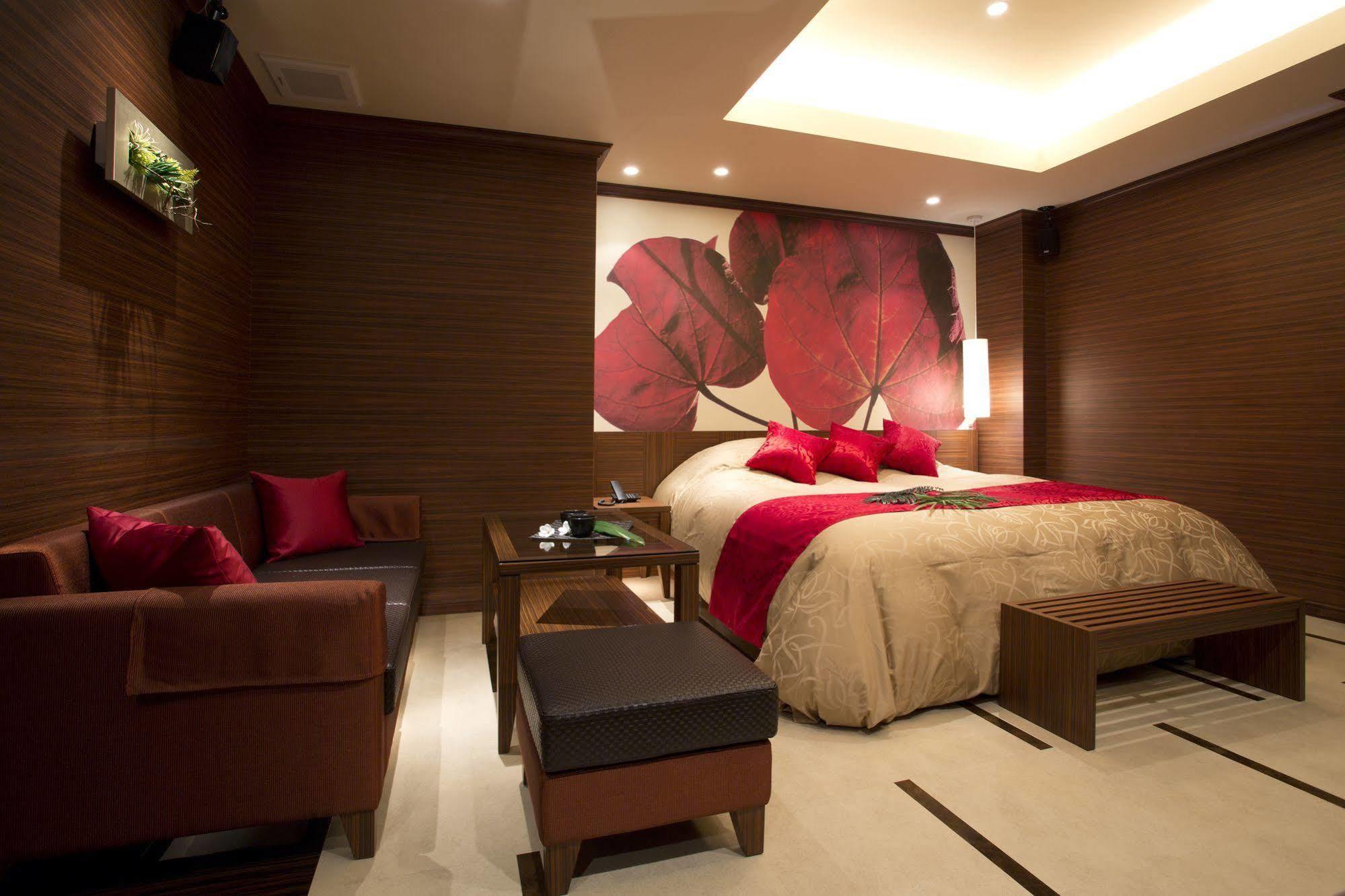 Hotel And Spa Lotus Modern (Adults Only) Киото Екстериор снимка