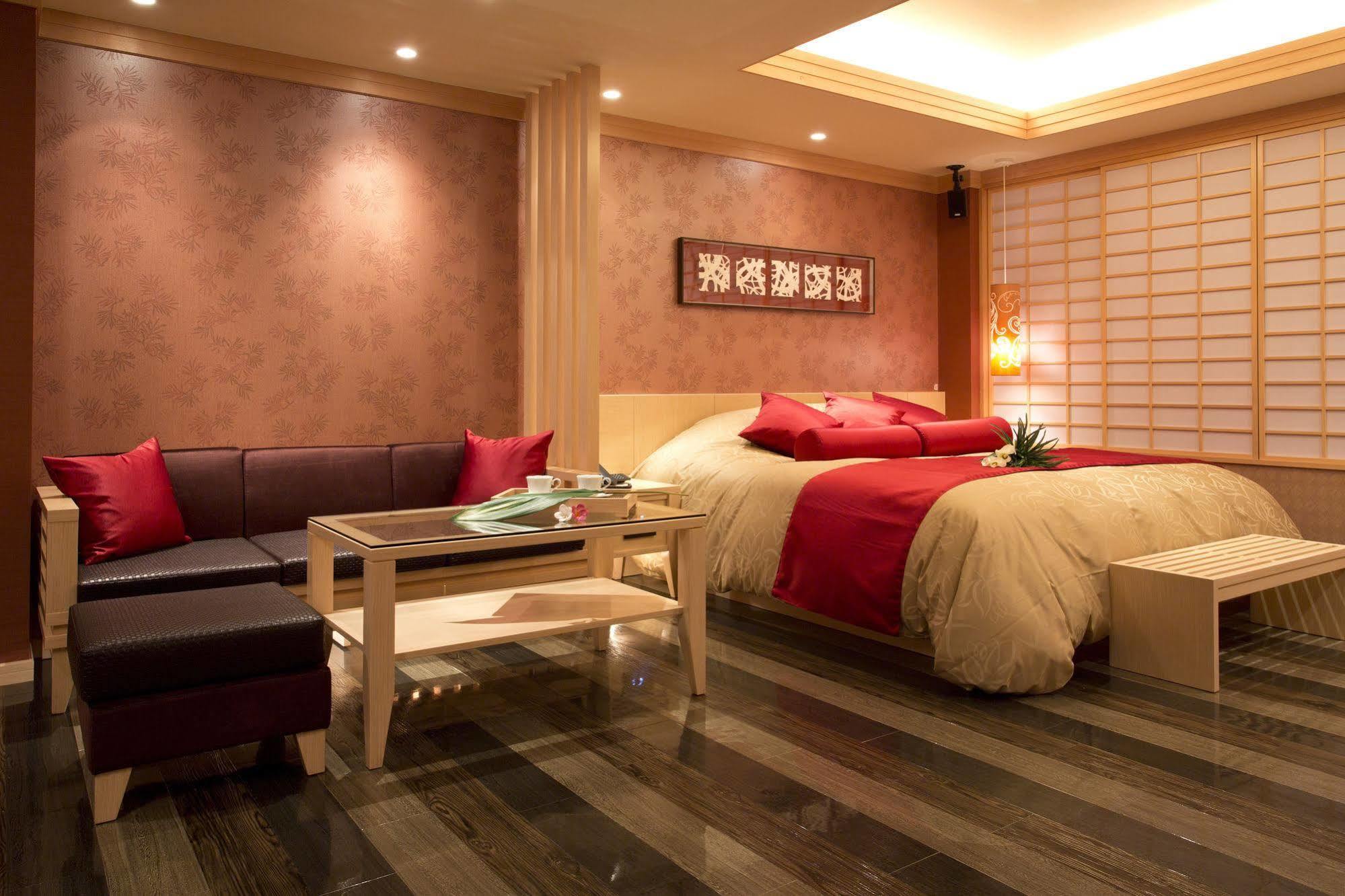 Hotel And Spa Lotus Modern (Adults Only) Киото Екстериор снимка