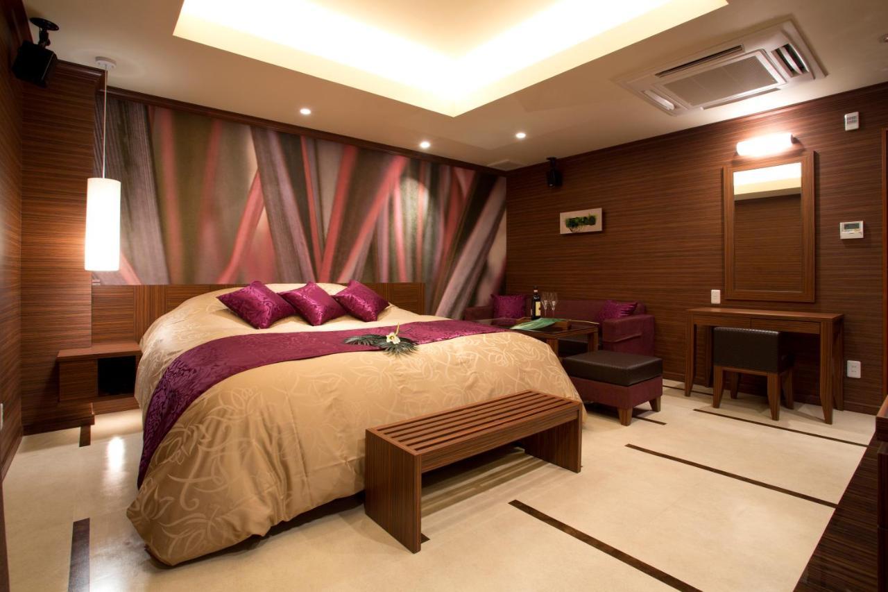 Hotel And Spa Lotus Modern (Adults Only) Киото Екстериор снимка