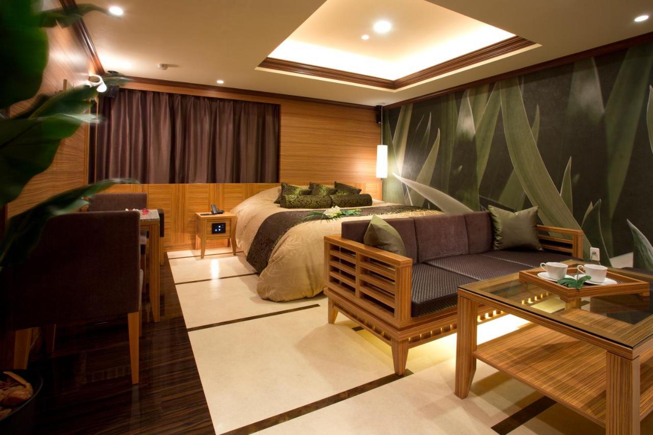 Hotel And Spa Lotus Modern (Adults Only) Киото Екстериор снимка