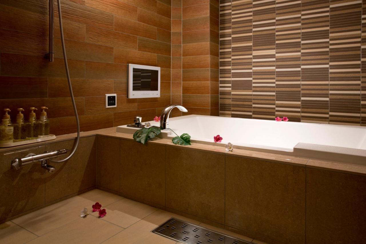 Hotel And Spa Lotus Modern (Adults Only) Киото Екстериор снимка