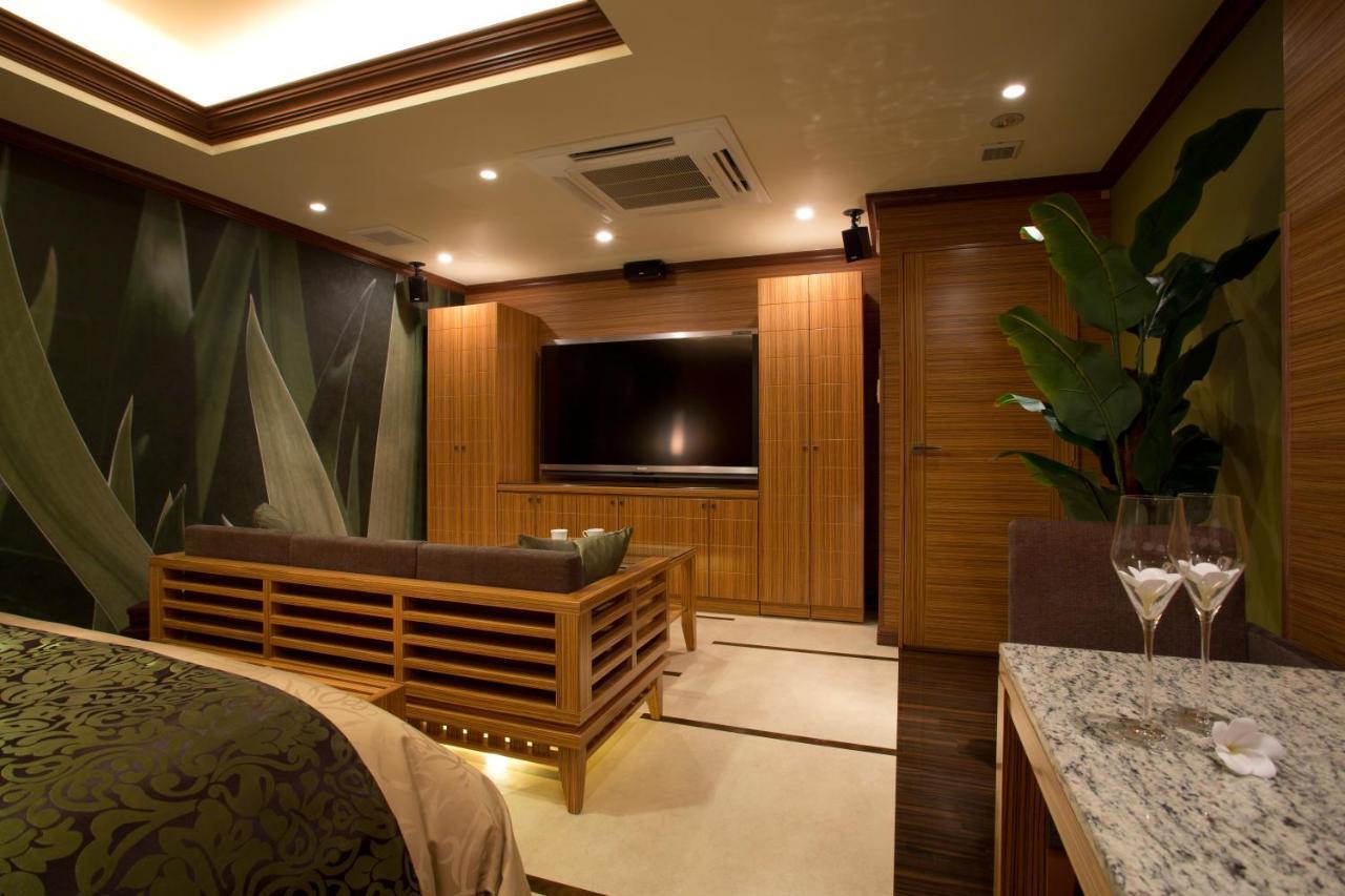 Hotel And Spa Lotus Modern (Adults Only) Киото Екстериор снимка